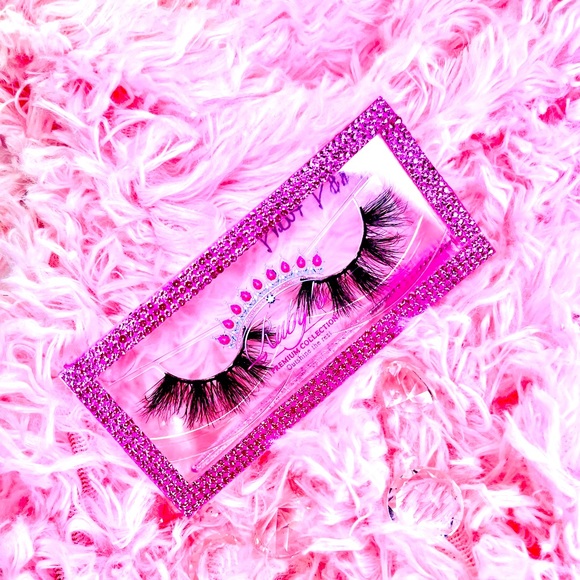 P*$$y Fairy Lashes - Picture 1 of 1